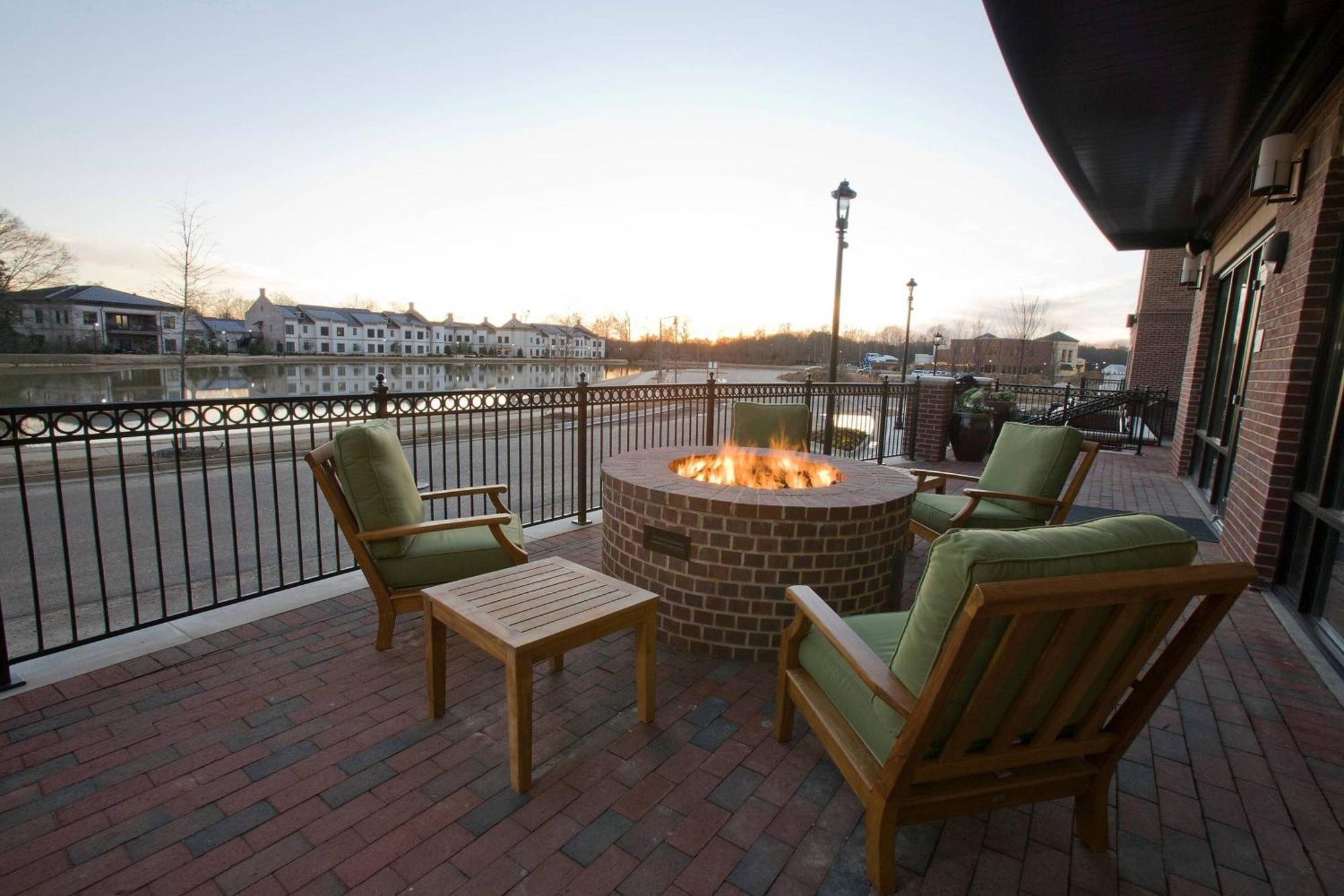 Towneplace Suites By Marriott Jackson Ridgeland/The Township At Colony Park Exterior foto